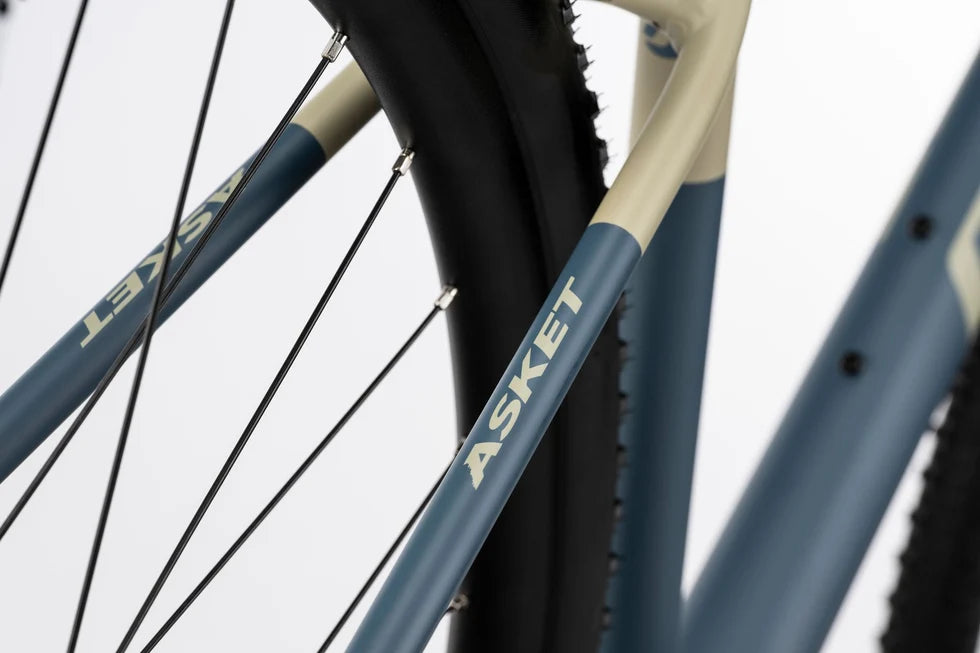 Ghost Asket Gravel Bike 2026 - Slate Blue/Beige